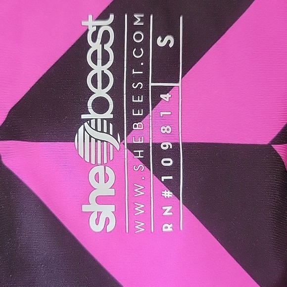 SheBeest indie cycling capris - Picture 2 of 4